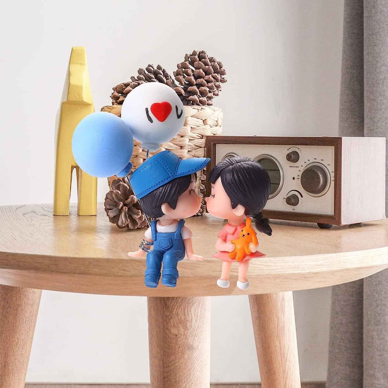 Plastic Cute Couple Car Dashboard Decoration Figurine Set (1 Set)