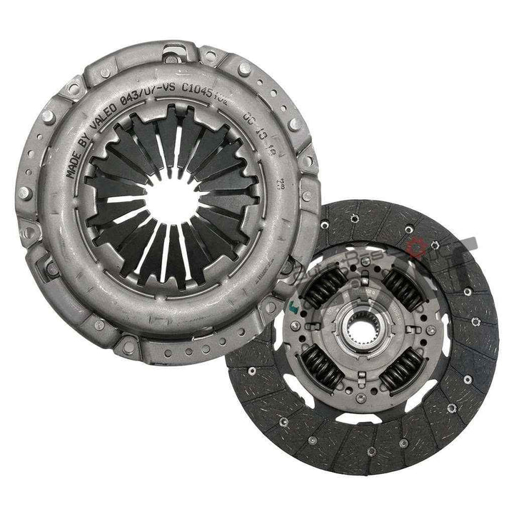 Chevrolet Tavera Clutch Kit (Disc+Pressure Plate) | 2008-2017 | Valeo