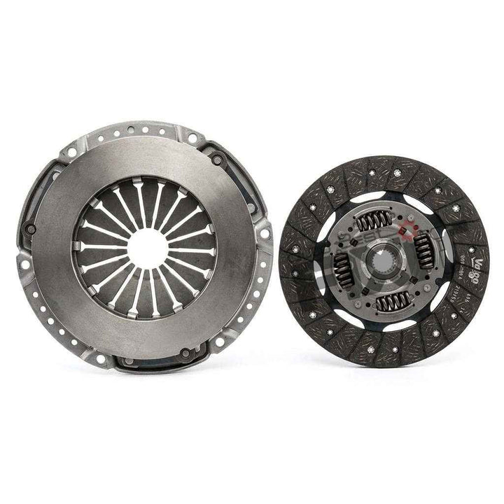 Chevrolet Tavera Clutch Kit (Disc+Pressure Plate) | 2008-2017 | Valeo