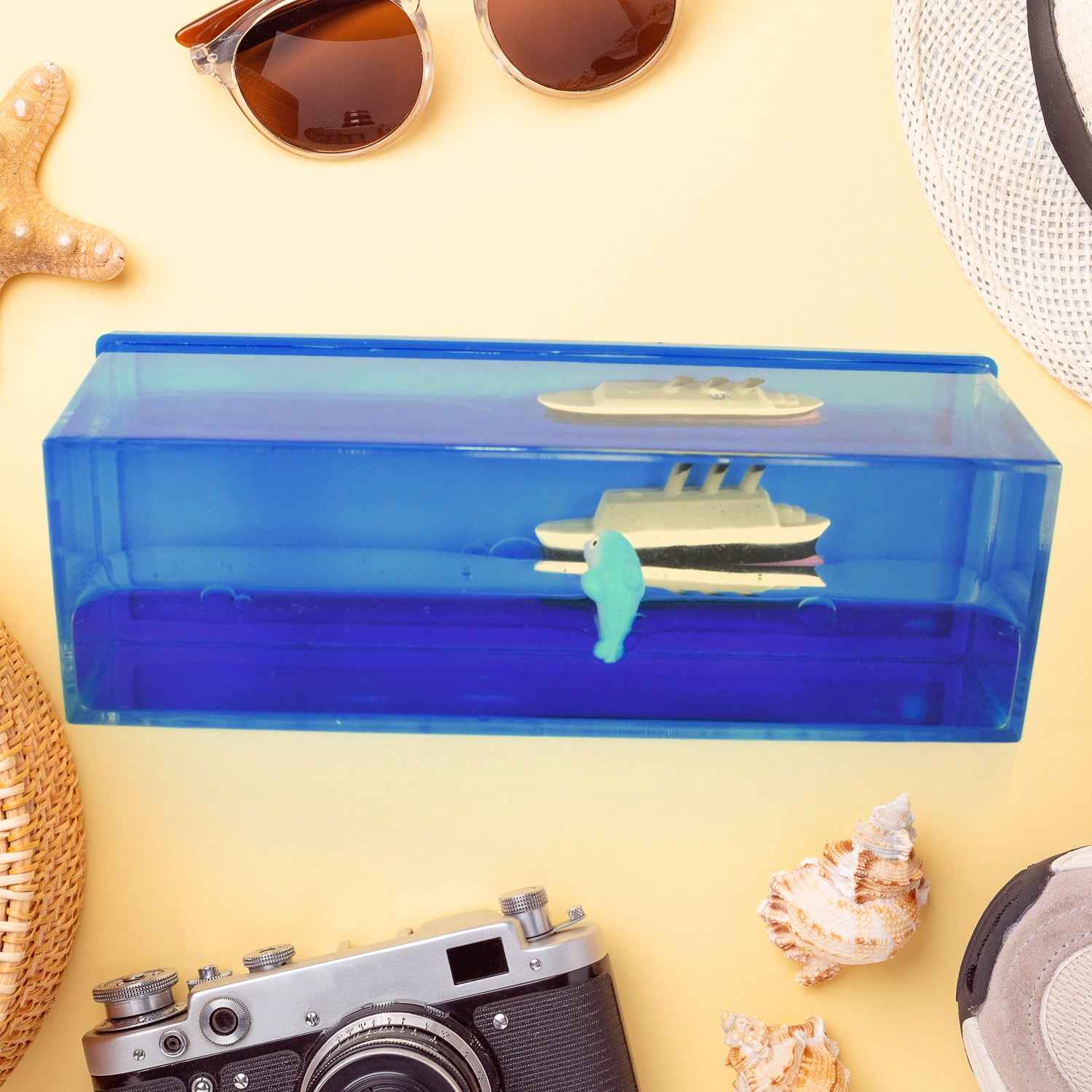 Floating Water Cruiser Ship Iceberg for Car Dashboard Decoration