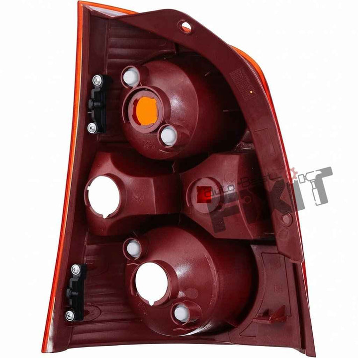 Hyundai Santro Xing Tail Light Assembly Right (RH) (Rear Combination Lamp) | 2003-2014 | UNO MINDA