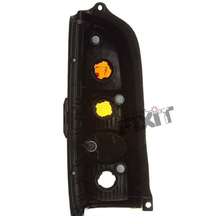 Maruti Suzuki Eeco Tail Light Assembly Right (RH) Without Wire | 2010-2026 | UNO MINDA