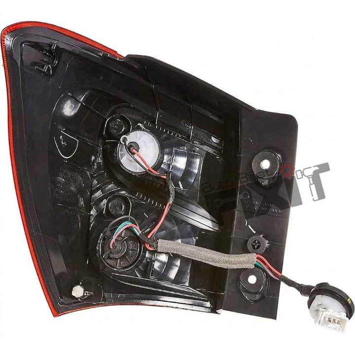 Maruti Suzuki S-Cross Tail Light Assembly Right (RH) (Rear Combination Lamp) | 2015-2022 | UNO MINDA