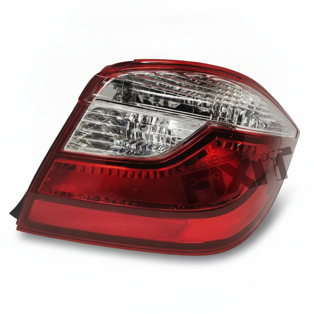 LUMAX REAR COMBINATION LAMP RIGHT-AMAZE 1ST GEN 1.2L,1.5L 2016-2018 Compatible with HONDA AMAZE Vehicle