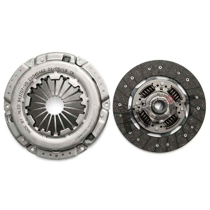 Chevrolet Tavera Clutch Kit (Disc+Pressure Plate) | 2008-2017 | Valeo