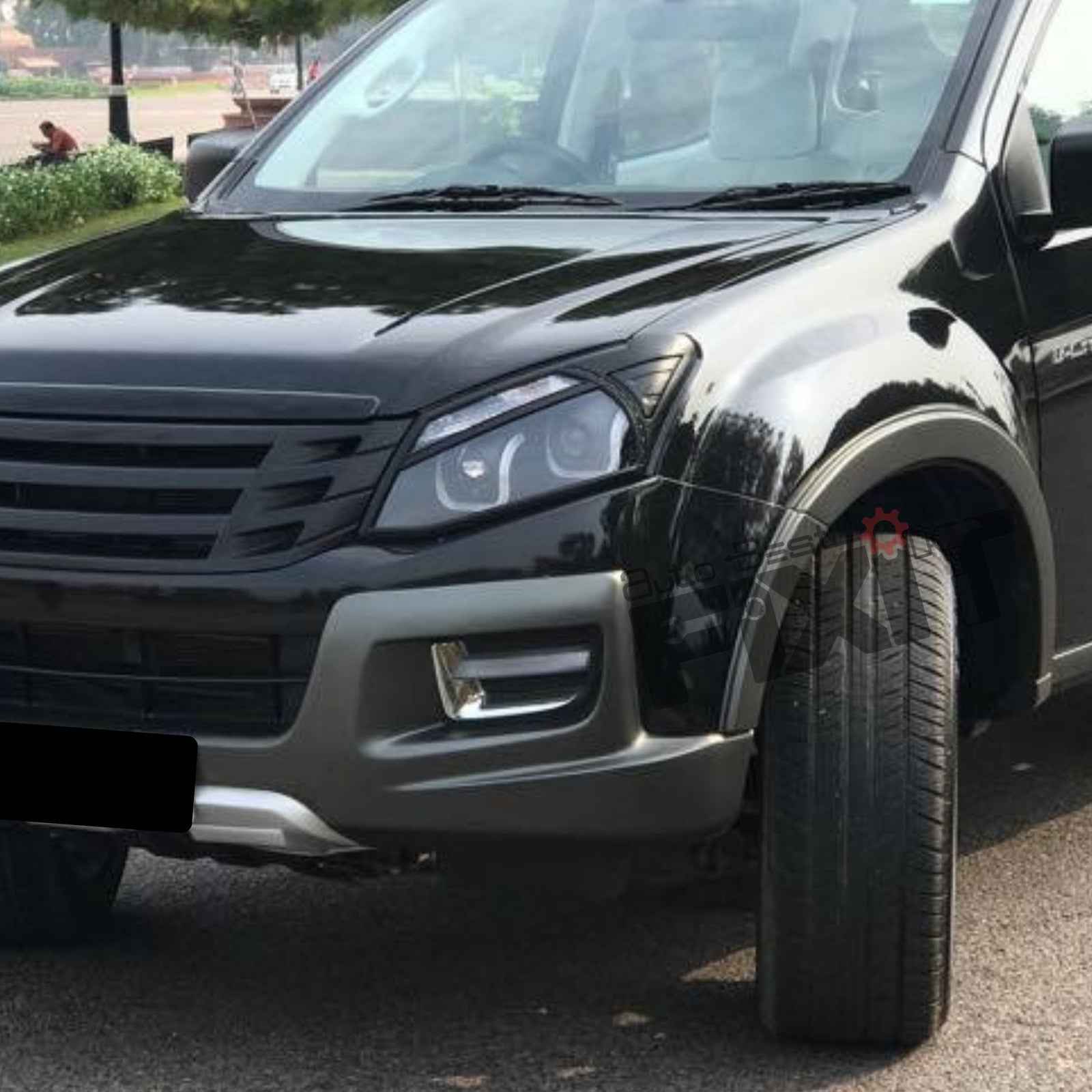 Isuzu D-MAX Front Headlight With DRL – Durable ABS Constructi