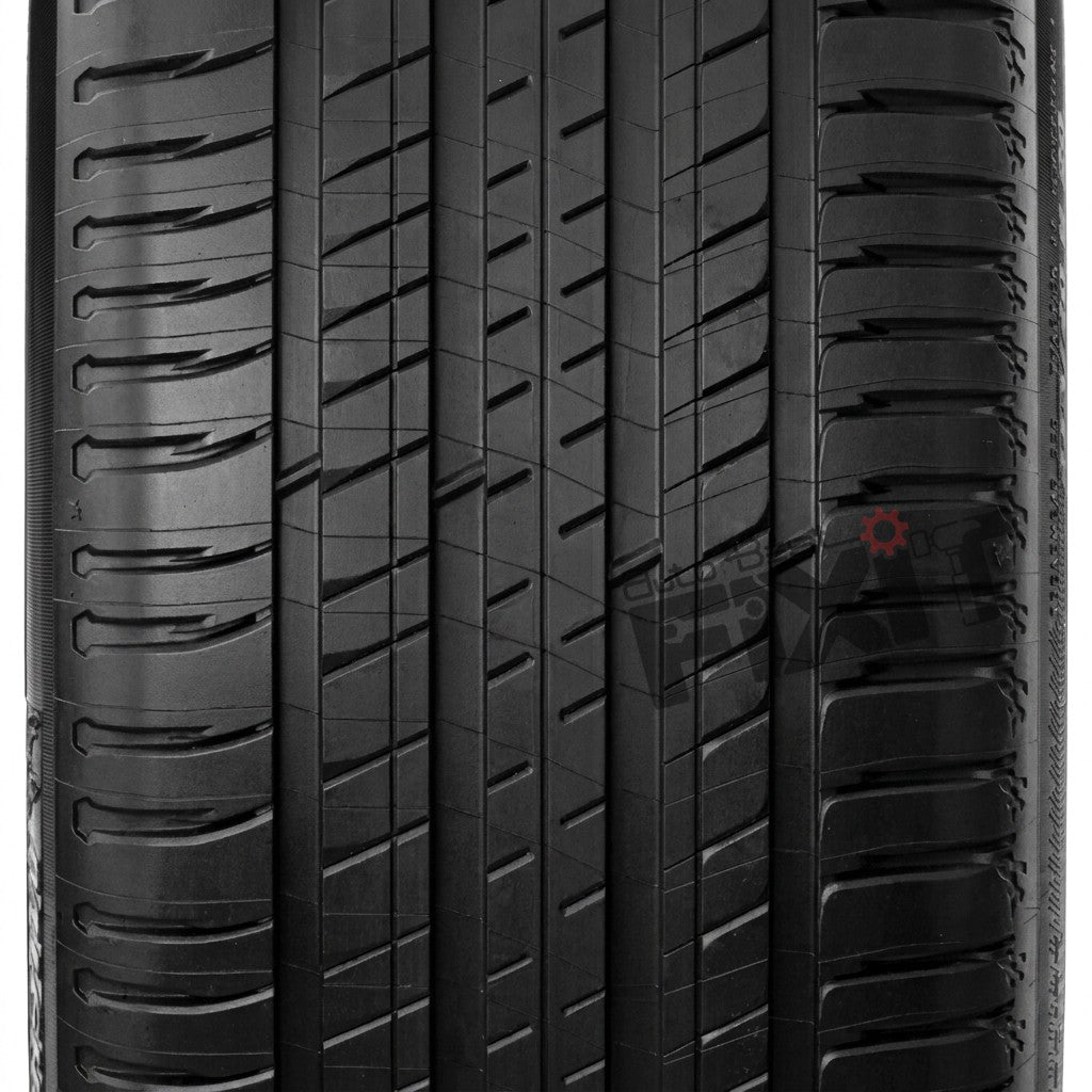 Michelin LatitudeSport3 255/55R18 tyre  Compatible with AUDI Axiom Vehicle_2