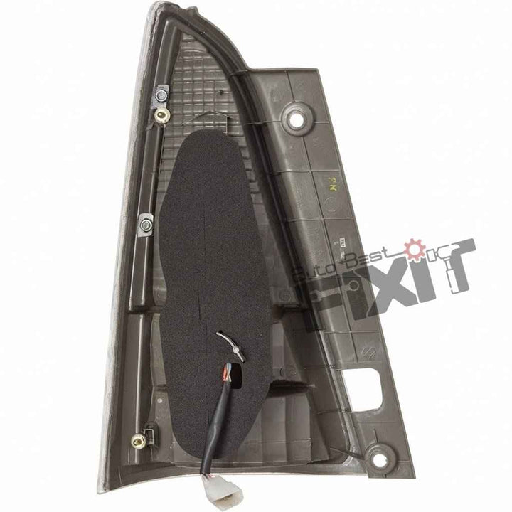 Toyota Innova Tail Light Assembly Right (RH) With Wire & Bulb Holder (Rear Combination Lamp) | 2009-2012 | UNO MINDA