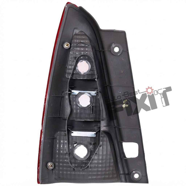 Toyota Innova Tail Light Assembly Right (RH) Without Wire (Rear Combination Lamp) | 2005-2009 | UNO MINDA