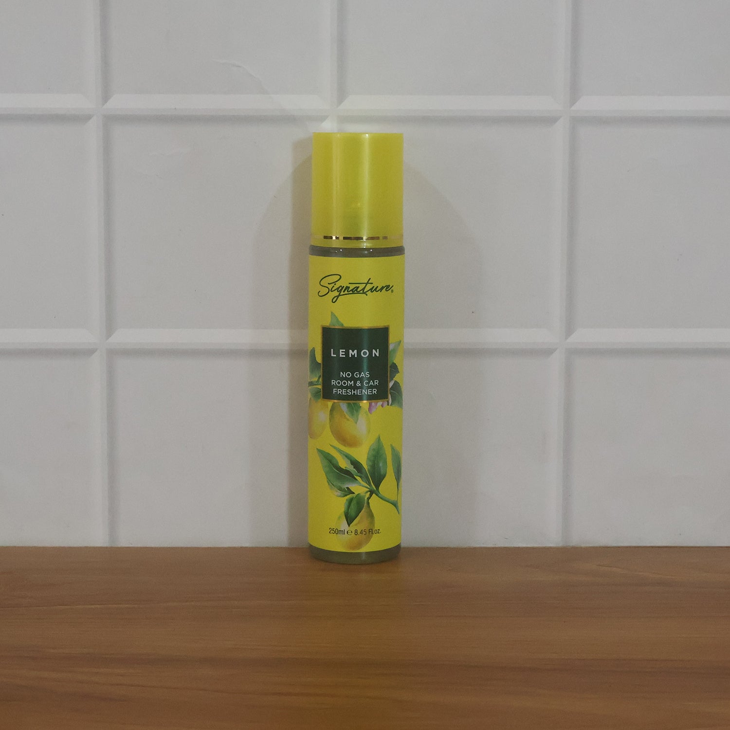 Signature Lemon Room  Car Freshener Spray 250 Ml